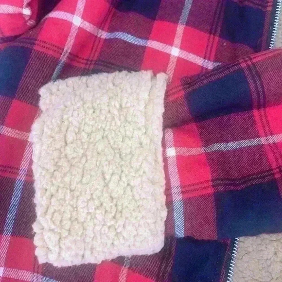 LOVE + JOY tartan red plaid sherpa zip up Jacket size Small Exc Con - Picture 6 of 8